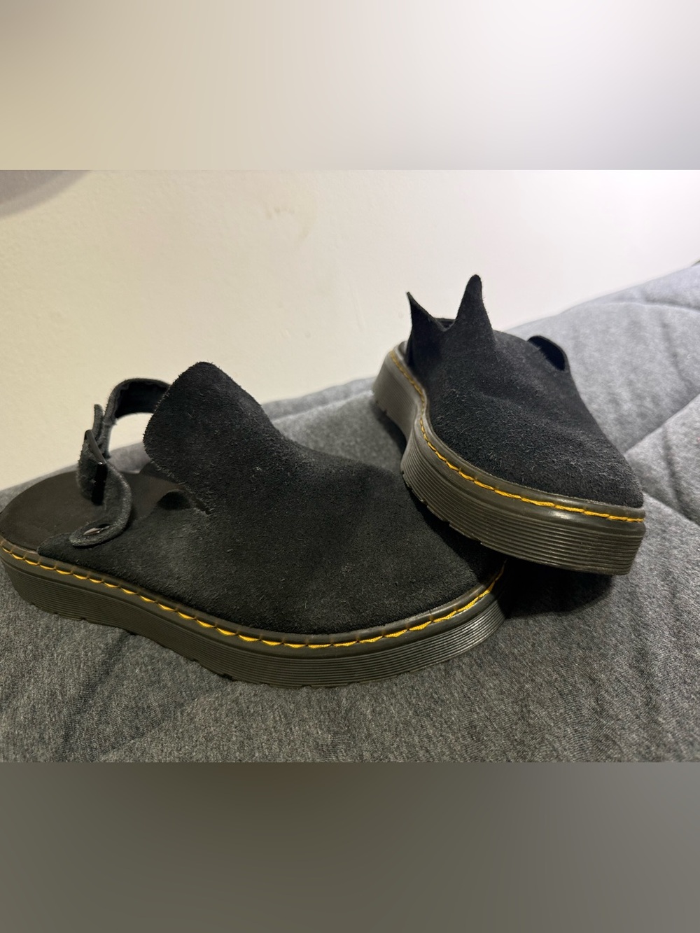 Dr. Martens Black Suede Carlson Slingback Mules Platform Clogs Sz US 8 / EU 39